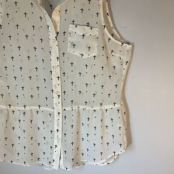 LA Hearts Sheer Peplum Sleeveless Button Up. Ivory with Crosses. Size M - Picture 10 of 10